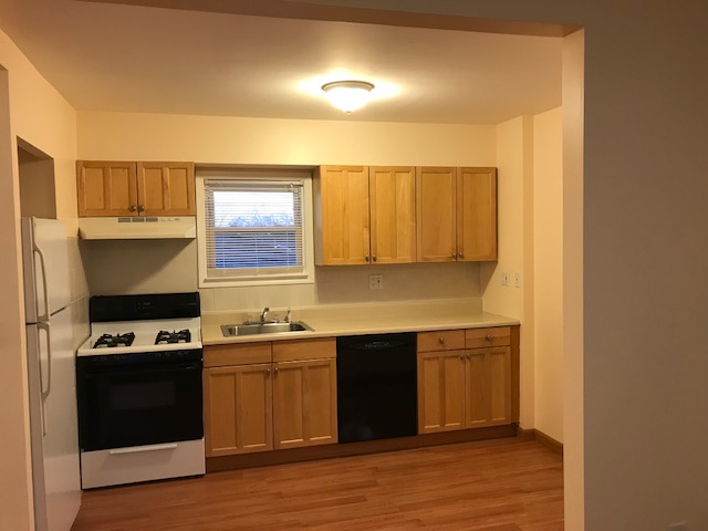 Beautiful One Bedroom Apartment In Whitestone For Rent Features Living room, Eat-In-Kitchen, Bedroom, Bathroom And Office/Entertainment Room. Freshly Painted, New Kitchen And Hardwood Floors Throughout. Cable Ready. Close To Transportation And Shops. A Must See!