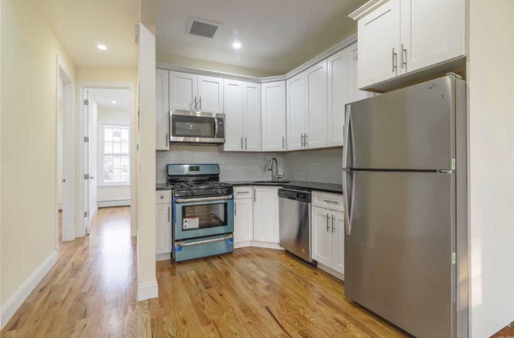 Newly Renovated 3 Bedroom Apartment For Rent In Brooklyn. Features Living Room/Dining Room Combo, Open Kitchen With Stainless Steel Appliances And Dishwasher, And 1 Full Bathroom. Water Is Included. Hardwood Flooring Throughout. Short Walk To A Train. Close To Bus Routes And Shops! A Must See!
