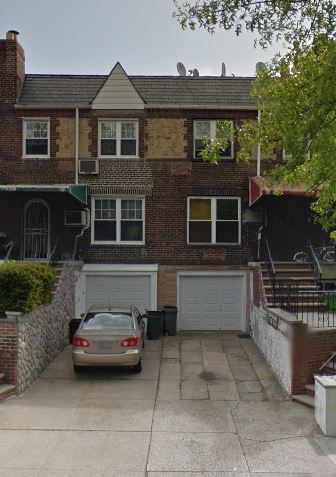 Beautiful 2 Bedroom Apartment For Rent In Maspeth. This Apartment Features A Large Living Room, Formal Dining Room, Eat-In-Kitchen, And 1 Bathroom. Close To Shopping And Transportation, A Must See!