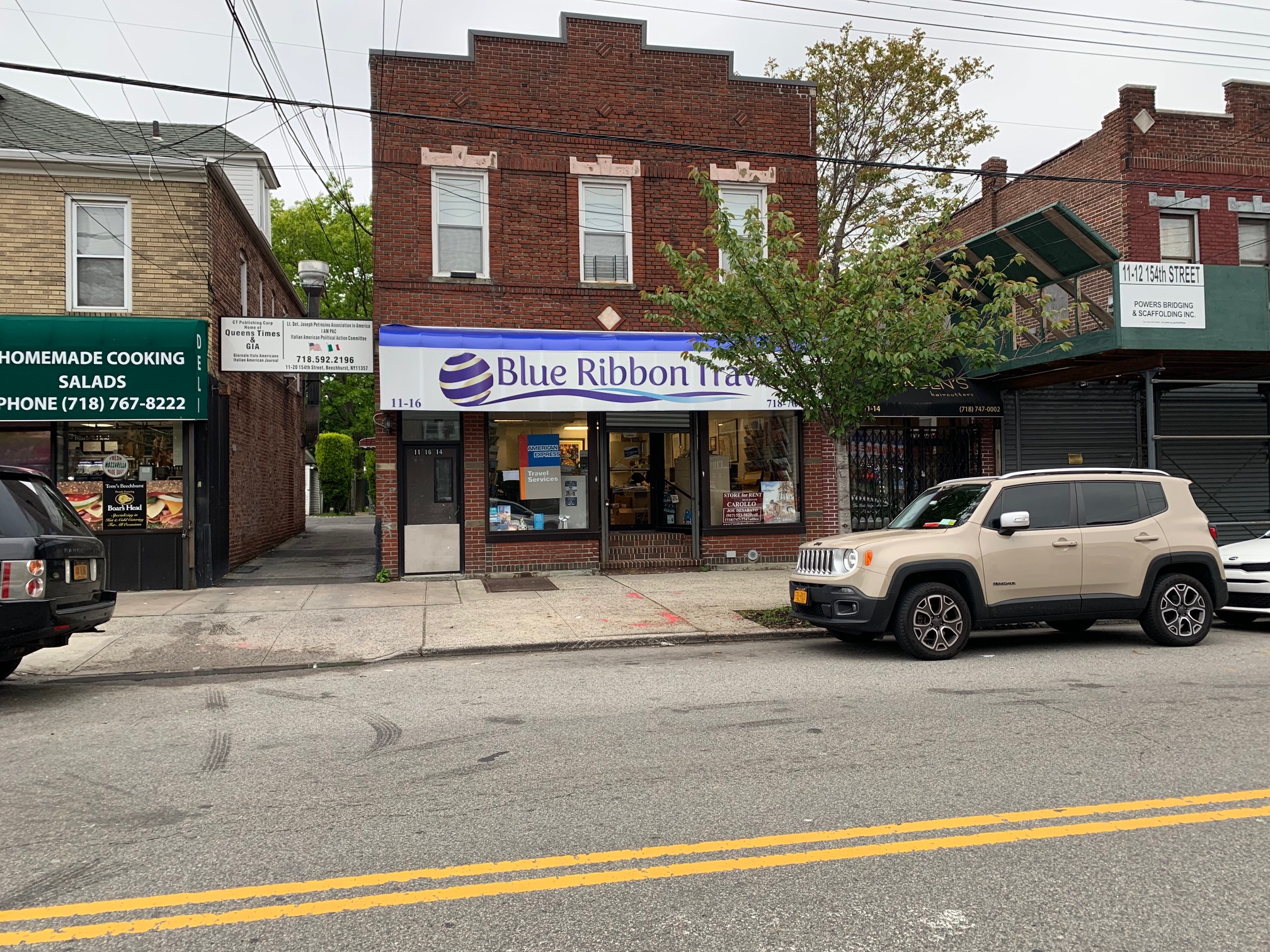 ID#: 1346570 Office Space For Rent on 154th St. in Whitestone. 765 Sq. Ft. Includes 1 Bathroom. Hardwood Flooring Throughout. Located Near Shopping Center and Bus Stop. Great Opportunity!

For more information please contact Carollo Rentals (718) 747-7747, or visit our website at CarolloRentals.com

Why Go Anywhere Else?
