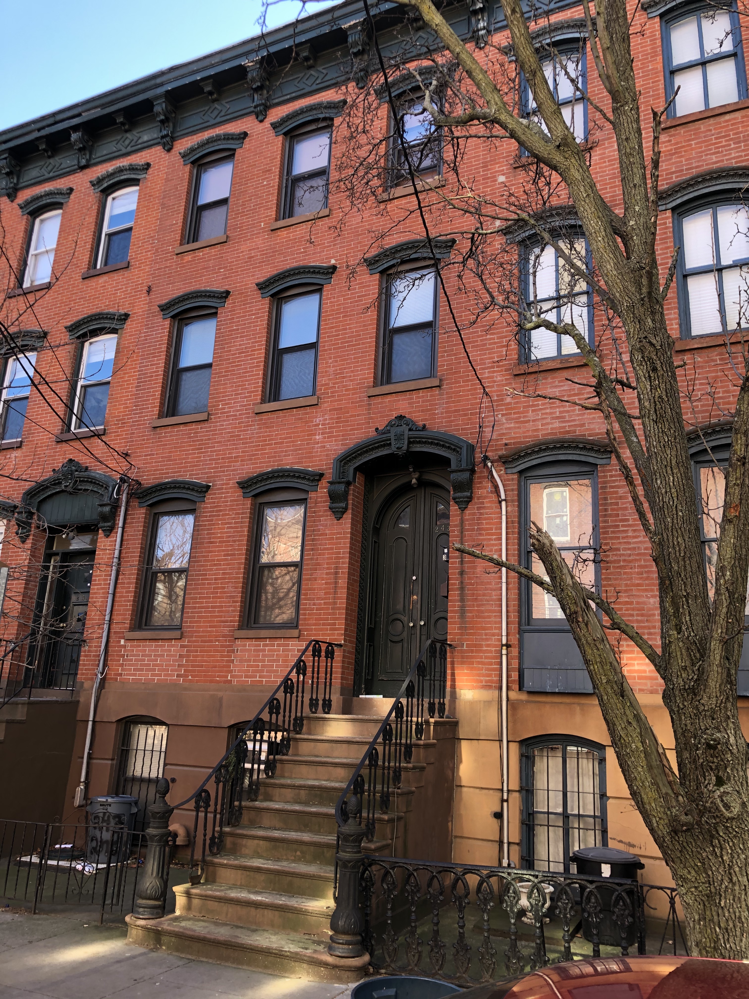 This is a super cute studio apartment in a great brownstone style row house. It is located close to the Grove St Path and all the great restaurants, bars and vibrancy that makes Downtown Jersey City so attractive.  Hurry up!  Available Feb 15th.  No pets.  Tenant pays utilities. 