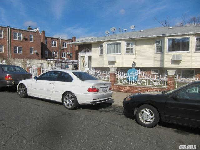 Freshly Painted 1st Floor Flushing Apartment Features 2 Bedrooms, 1 Bath, Living Room, Dining Room And Updated Eat-In-Kitchen With New Stove. Ceramic Tile In Kitchen And Wall To Wall Carpeting Throughout. Lots Of Closet Space. Close To Bus.