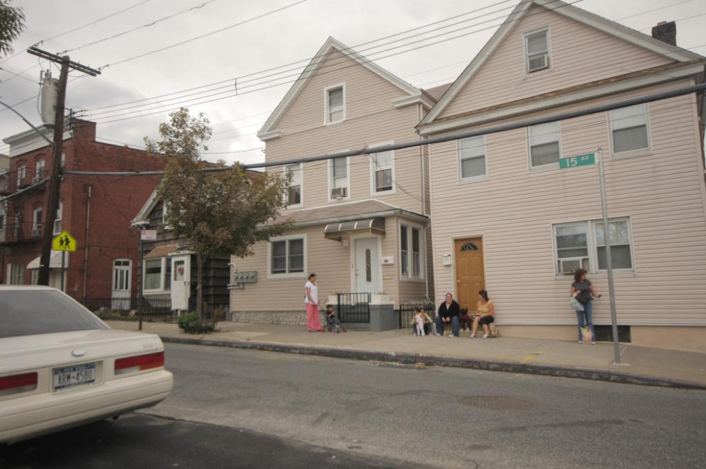 Lovely 2nd Floor College Point Rental Features 2 Bedrooms, 1 Full Bathroom, Living Room And Eat In Kitchen. Brand New Carpeting And Tiled Flooring Throughout. Heat And Hot Water Included. Close To Transportation.