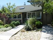 3 bedroom, 1 bath, very romantic Fire Island ocean block home in Ocean Beach.
Really nice deck patio with canopy shade, outdoor shower, BBQ, sand stone tile patio floor.
Enclosed back porch, enclosed front dining porch, modern kitchen, living room with fireplace.
A/C unit, with lots of romantic charm.