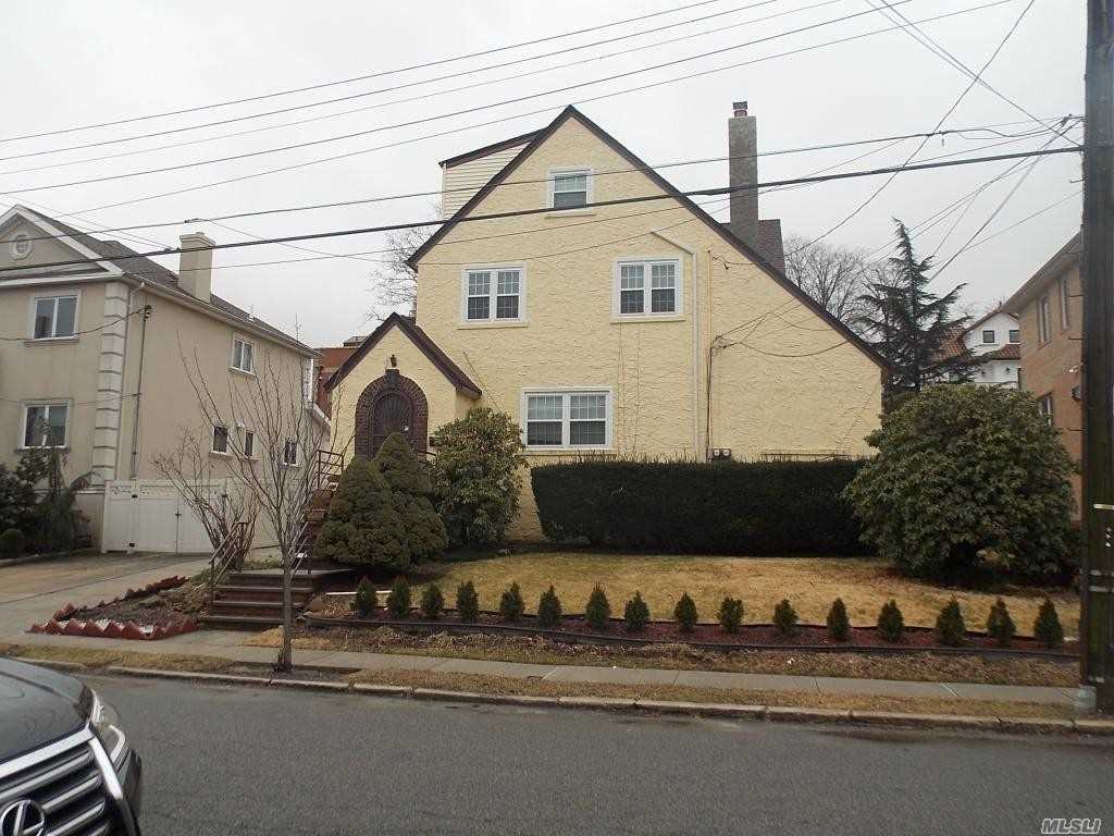 Whitestone NY, 11357 MLS 1374420 Carollo Rentals