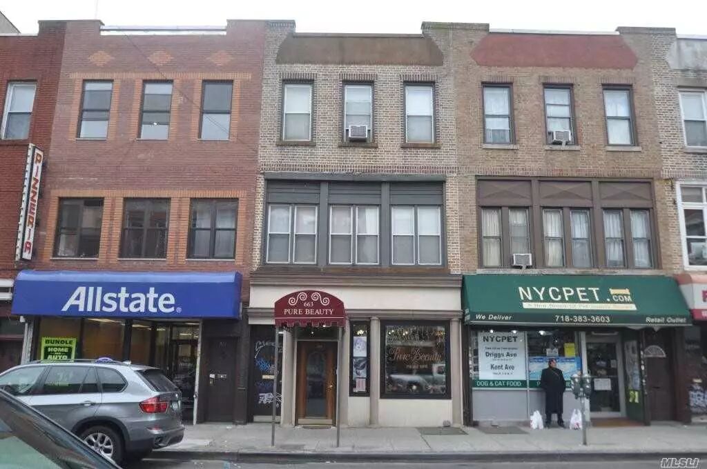 Mixed use property in the Heart Of Greenpoint only 1.5 blocks to subway. Featuring an approx. 1650 s/f commercial space on the first floor with 2 three bedroom apts. above.  https://www.dos.ny.gov/licensing/docs/FairHousingNotice_new.pdf