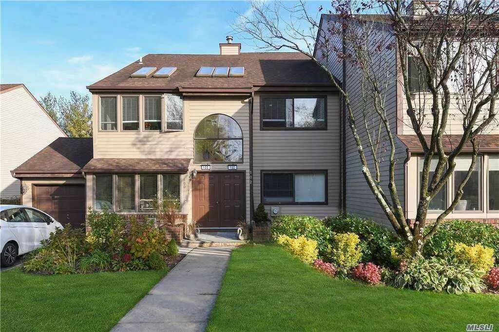 102 The Glen, Glen Head, NY, 11545 MLS 3262768 Judys Condos