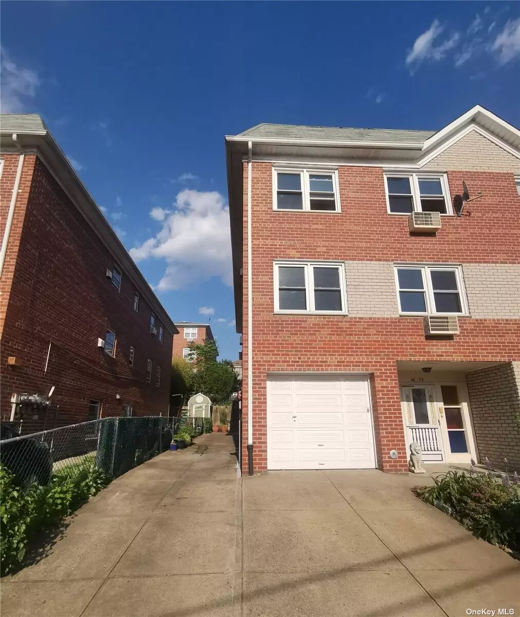 Bayside & Whitestone NY Real Estate Realtors Bay Club,