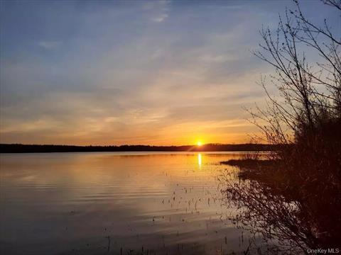 Lake Roxanne