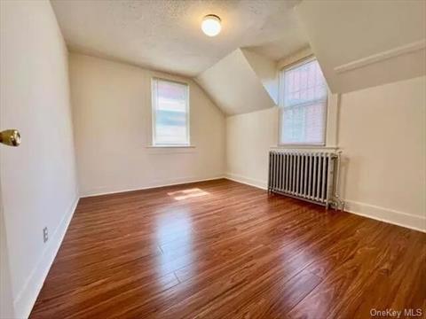 BEAUTIFULLY RENOVATED APT. KITCHEN