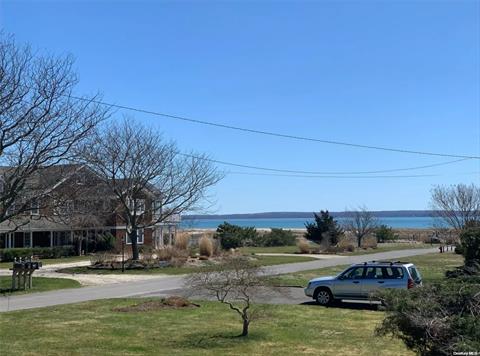 Deck overlooking the Bay