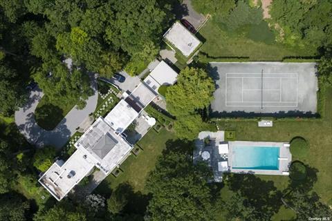 Perfect compound with pool and tennis
