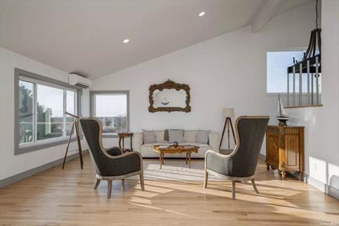 UPSTAIRS LIVING AREA