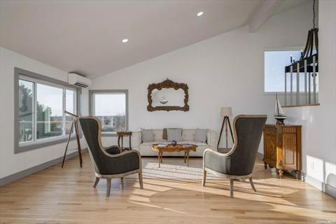 UPSTAIRS LIVING AREA