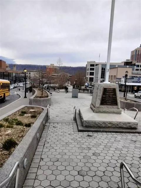 Walkway to Metro North Yonkers station