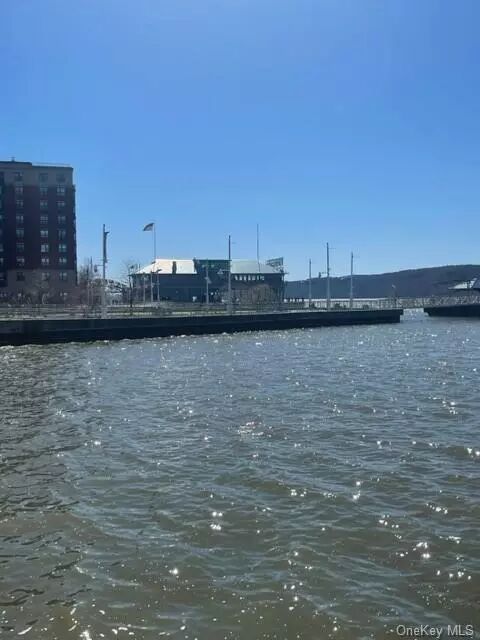 feets to Yonker water front