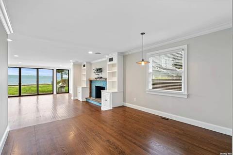 Dining Room Adjoins Kitchen