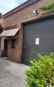 Great commercial space less than 10 minutes to the Big Apple and close to all; subways, stores and JetBlue Headquarters. Property is Industrial with an R5 overlay with 1900 usable square feet. Air rights and all possible building of residential above will be at the cost of the purchaser. Showings are made easy for any potential buyers