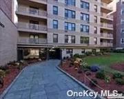 Nice layout cute 2BR on the top floor exposure to south east   very sonny all day, close to all very convenience Location, Location you most see is a very spacious condo investors are welcome