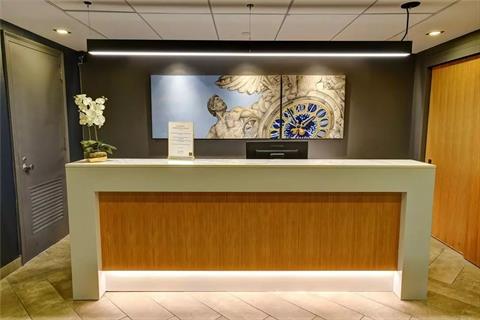 Entrance /Reception Desk