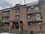 Located in the heart of flushing.This bright and airy home features 2 bedrooms with 2 full bathroom and private balcony.Granite counter Top, Stainless steel appliances, hard wood floor, common charge included gas, heat water, public cleaning