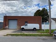 Investors! 4250 SF Light Commercial Free Standing CBS Building With Steel Beams, New Roof, New Gutters, New Gas Line. 15Ft Overhead Door, Office, and 2 Bathrooms.. Sold as is