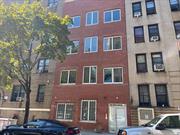 Owner will do a 1-year lease at $3, 250 with (2) months free rent. Beautiful new construction, 2nd floor, 1 bedroom. open floor plan, Located by Montefiore Hospital and The Williamsbridge Oval Park., Additional information: Appearance:Diamond