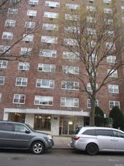 A great start unit in a well-maintained and soundproof building. High floor with an open view, sunny and bright unit. Large studio with a closed sleeping area, living space, bathroom, kitchen, tons of closet space, and dressing area. The building has a part-time doorman, laundry room, waiting list parking space, 2 elevators, and a private setting area. Great location, steps to shopping transportation, restaurants, airport, and much more. A must-see, won&rsquo;t last....