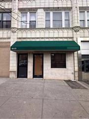 NEWLY RENOVATED XL OPEN SPACE VANILLA BOX INTERIOR. Move In Condition. Terrific location for Medical, Office, Daycare, Restaurant, Retail. Brand new split heating/cooling system installed. Half Bath. Final Rent TD-Dependent upon Tenant Requirements. Corner of Fresh Pond & Catalpa. MUST SEE!