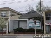 Located in the Heart of Smithtown. Highly visible office for medical or professional practice (Attorney, Financial Advisor, Chiropractor, Accountant, etc.). Large shared waiting room, Reception Area, Private bath, 2/3 Rooms. Plenty of parking across Main St. Great opportunity for new business. Front of Building to being Renovated. Utilities split 50/50., Additional information: Office Pct.:50