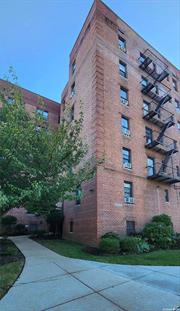 Bright & spacious one bedroom for rent in prime Flushing. Located on top floor in well maintained co-op building. Hardwood floors throughout, plenty of windows and closets. Convenient location near LIRR and buses, shops, dining and more! Co-op Board Approval required Won&rsquo;t last!