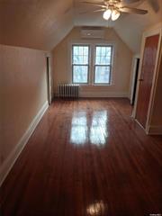 Huge and beautiful 2 BDRs 1 Full Bath and Big Eat in Kitchen apartment in heart of Briarwood/Kew Gardens with High ceilings, Big Windows. 1 min to Main Street, 5 Minutes to Queens Blvd and ALL: Shopping, Subway, Schools, and Houses of worships