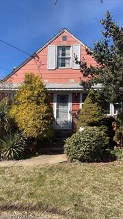 Phenomenal single family residence right off babklyon turnpike in merrick. This property has 2 bedroom and 1 full bath in residentail street. Needs some tlc but great bones and a great opportunity.