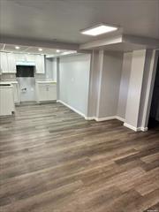 Newly Renovated 3Br apartment. Perfect for the young starter family Great location Excellent schools Immediate occupancy.