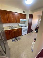 Freshly painted two Bedrooms, Living/Dining on third floor! Conveniently located close to Local Buses, Highways, restaurants/stores, and the LIRR. **** Landlord pays all utilities for additional $200 **********