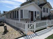 Granite/stainless kitchen, CAC, Navient heating system, 2 full baths, New Condition