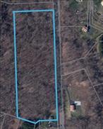 10 acres in the town of Newburgh with plenty of State Route 32 road frontage. No engineering has been done on the property. Being sold as-is. Lot is wooded and subdividable. 75 miles to New York City. Additional Information: SoilType:Unknown,