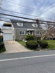 Come see this large 2 bedroom/1 bath rental on Kimball Ave. Yonkers. This is a 1st floor unit in a 2 family home. Unit is in excellent condition and has a fireplace and screened in porch. It also has two entrances. Tenants can also use the large out-door patio for grilling and enjoying the outdoors. Tenant only pays for electric, phone and cable- owner pays for heat and hot water. Large eat in kitchen and 5 closets. Small dog (ONE), under 15 lbs is a possibility, must be friendly (owner lives on 2nd floor). Metro north a short walk and close to Bronx River Parkway. Abundant free street parking. Tenant pays 1 month fee. Please see agent to agent section for process. Showings must be between 9AM-7PM