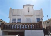 Long Beach: Upper 3br 1bth apt newly updated 1yrs ago, deck w/bay views, garage w/storage, full attic. 1 mos security, no pets.