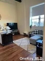 The One You&rsquo;ve Been Waiting For! Experience Luxury Living In The Heart Of Floral Park Village. Gorgeous One Bedroom/One Bath. One Block To L.I.R.R. (Only 35 Minutes To Penn!)., Shops & Restaurants. Beautiful High End Eat-In Kitchen W/ Granite Island/Stainless Steel Appliances. W/D In Unit. Walk-In Closets. Gym On Premises.