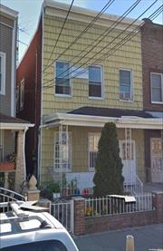 Great Location, Great Condition TWO FAMILY! Mins to FLUSHING MAIN STREET! Current 86k Income Annually. Great Investment Property! Priced For Its New Owner!, Additional information: Appearance:Mint