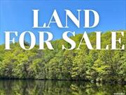 Located in the Incorporated Village of Laurel Hollow. Land Available. Shy 3 Acres in Cold Spring Harbor School District. Investors, Builders, and Homeowners - Opportunity to Build Your Dream Home. Extremely Private and Serene Location. Water View of the Pond and the Spectacular Seasonal Views. Private Road Passing Waterfall. Laurel Hollow Elementary Schools. Close to Village, Train, School and Local Private Beaches. Additional Information can be Supplied Regarding Architectural Plans. This is in CSH Zip Code 11724. Deeded Laurel Hollow Beach Rights. CSH SD#2