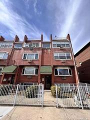 Beautiful sunny apartment , hard wood floor , has a parking , baloney, washer and Dryer , a lot off windows Close bus Q27, Q26, Q65 , Close kissena Park , Supermarket