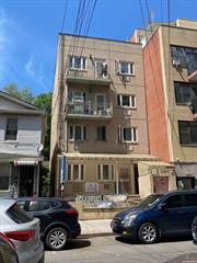 This is located in the heart of Flushing. Short distance to public transportation, shop, restaurant and park. This unit is 1297 sq ft features 3 bedrooms (convert to 4), 2 bathrooms & 2 large balcony. Great investment!!! Rental income $3800 per month. Can be delivered vacant at closing.