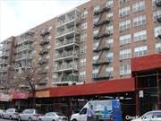 office building with Prime location and Excellent Condition, Around 400 sq ft, Great space for any kind of offices, minutes from everything in Downtown Flushing, walk to the 7 train and LIRR, many Bus lines in front of the building making commuting easy. Must see....