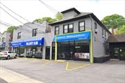 Perfect Location for Retail Tenant. Great Neck/Manhasset Border. Hi Traffic Area. Near Hospital, Shopping and Transportation. Parking Available in Front and Rear.