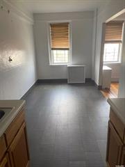 2 BEDROOM, 1 FULL BATHROOM, SUNNY CORNER UNIT, EAT IN KITCHEN, HIGH GLOSS OAK FLOORS, BUILDING LOCATED ALONG MAIN SHOPPING DISTRICT, ONE BLOCK TO LONG ISLAND RAILROAD, BUILDING HAS A FULL STAFF INCLUDING LIVE IN SUPER AND PORTER, LAUNDRY FACILITY, TWO ELEVATORS, MUNICIPAL AND INDOOR PARKING AVAILABLE