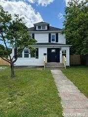 Beautiful, bright and completely renovated 2 bedrooms and one half bathroom apartment. It is on main level. It has bright and big basement as recreational area with outside entrance. Close to shopping, south shore beaches and Highways!!! This is the one you don&rsquo;t want to miss.