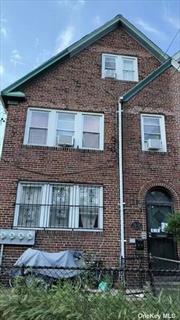 Legal 3 Family brick, fully rented good income in excellent location location location good for investors, 3Fam. close to All, Bus, 7, E , F, M, R Trains, Supermarket, Schools.