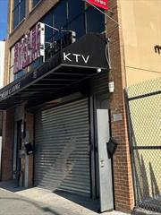 Commercial storefront with 20&rsquo; high ceilings. Commercial kitchen is available for use if needed. Conveniently located with easy access to all major highways. Minutes from Van Wyck Expwy, LIE, Grand Central Pkwy. Downtown Flushing is 15 minutes walking distance. All daytime uses considered.